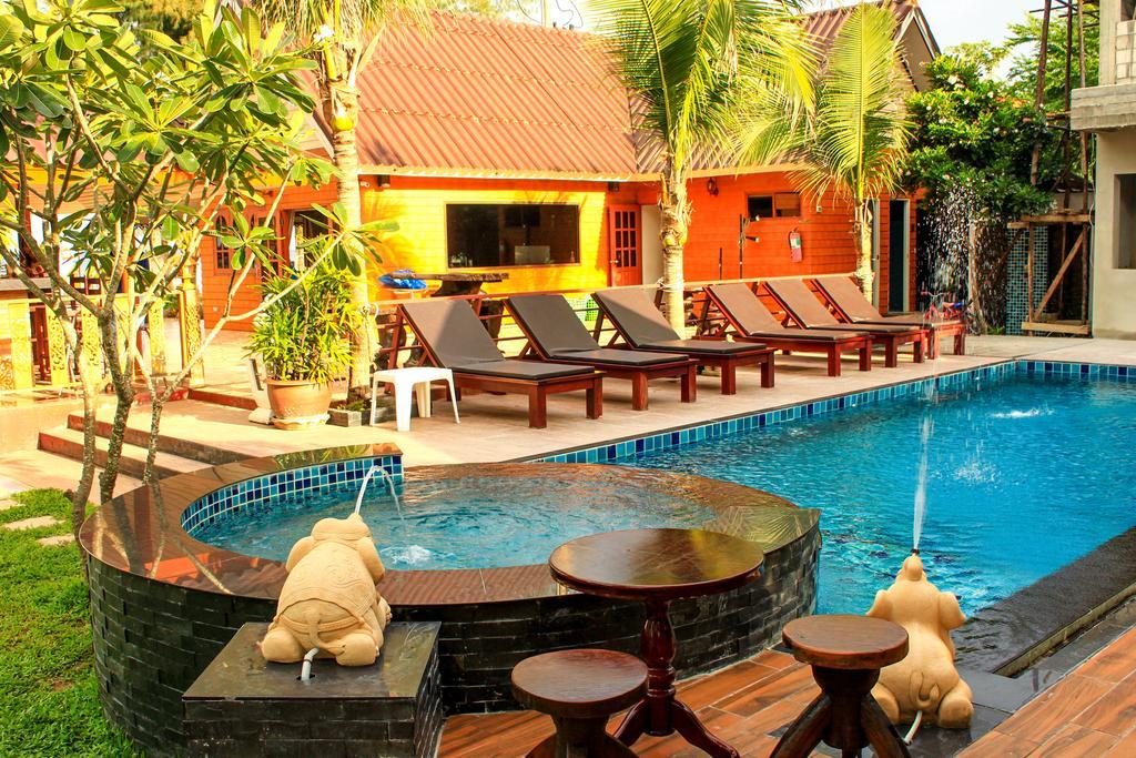 Sunrise Resort Bang Saphan Ngoại thất bức ảnh