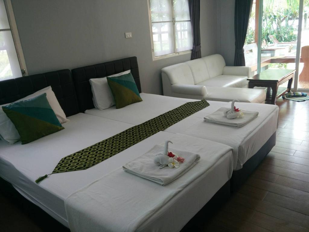 Sunrise Resort Bang Saphan Ngoại thất bức ảnh