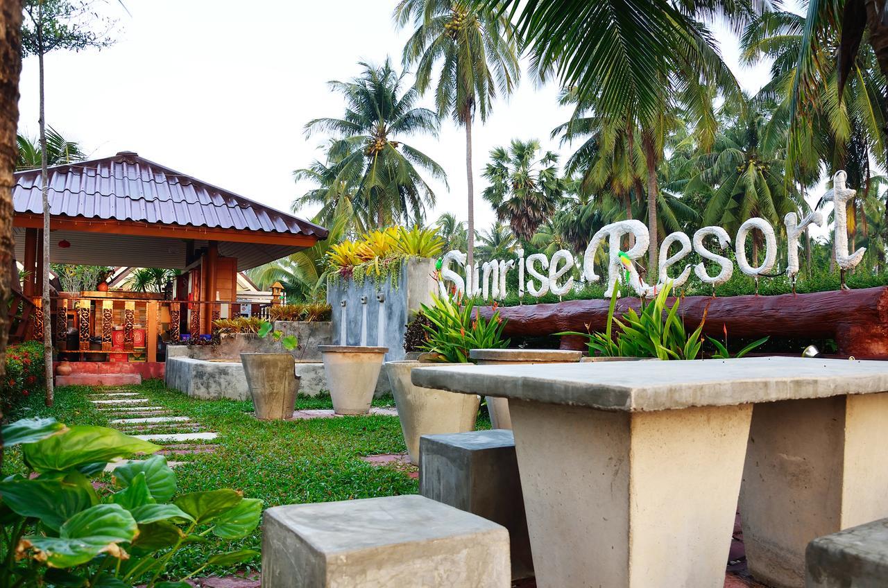 Sunrise Resort Bang Saphan Ngoại thất bức ảnh