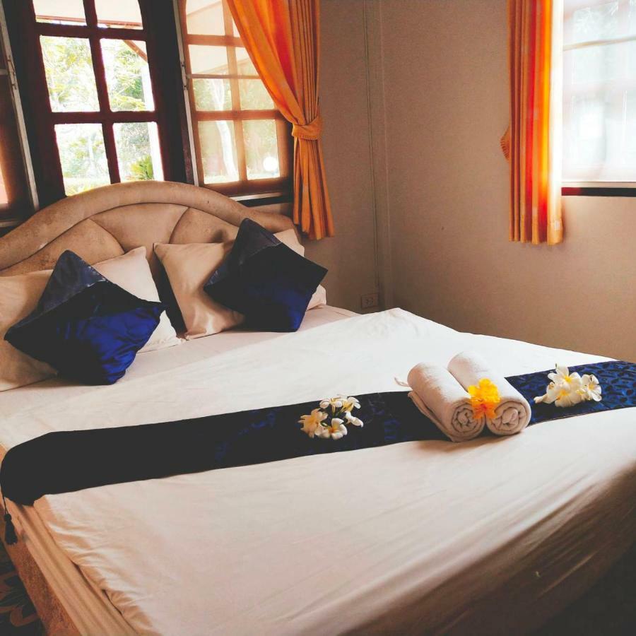 Sunrise Resort Bang Saphan Ngoại thất bức ảnh